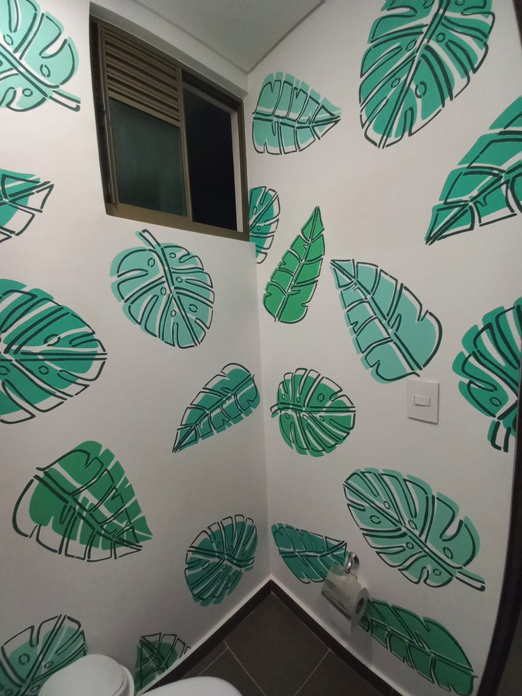 Mural de Daniela con la colección Monstera